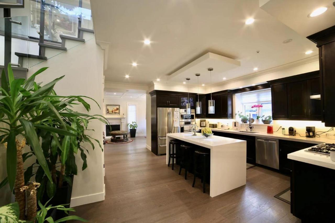 Nice Home Away At Vancouver Near Yvr Extérieur photo