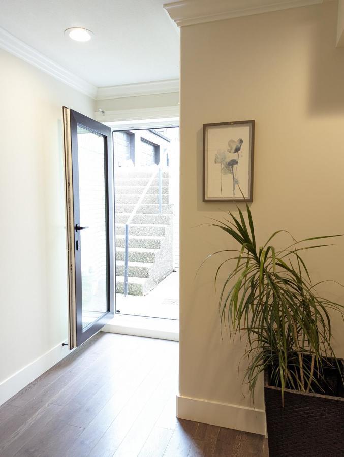 Nice Home Away At Vancouver Near Yvr Extérieur photo